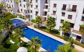Apartamento En Salobrena Cerca Del Mar - Con Piscina, Gimnasio Y Garaje
